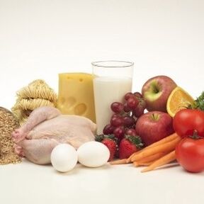 छह पेटल आहार पर प्रोटीन खाद्य पदार्थ और फल